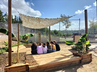 Imatge pels mitjans: ZONES D&#39;OMBRA ALS PARCS (Proposta Alumnes INS Voltreganès -1r.Batx.B-)